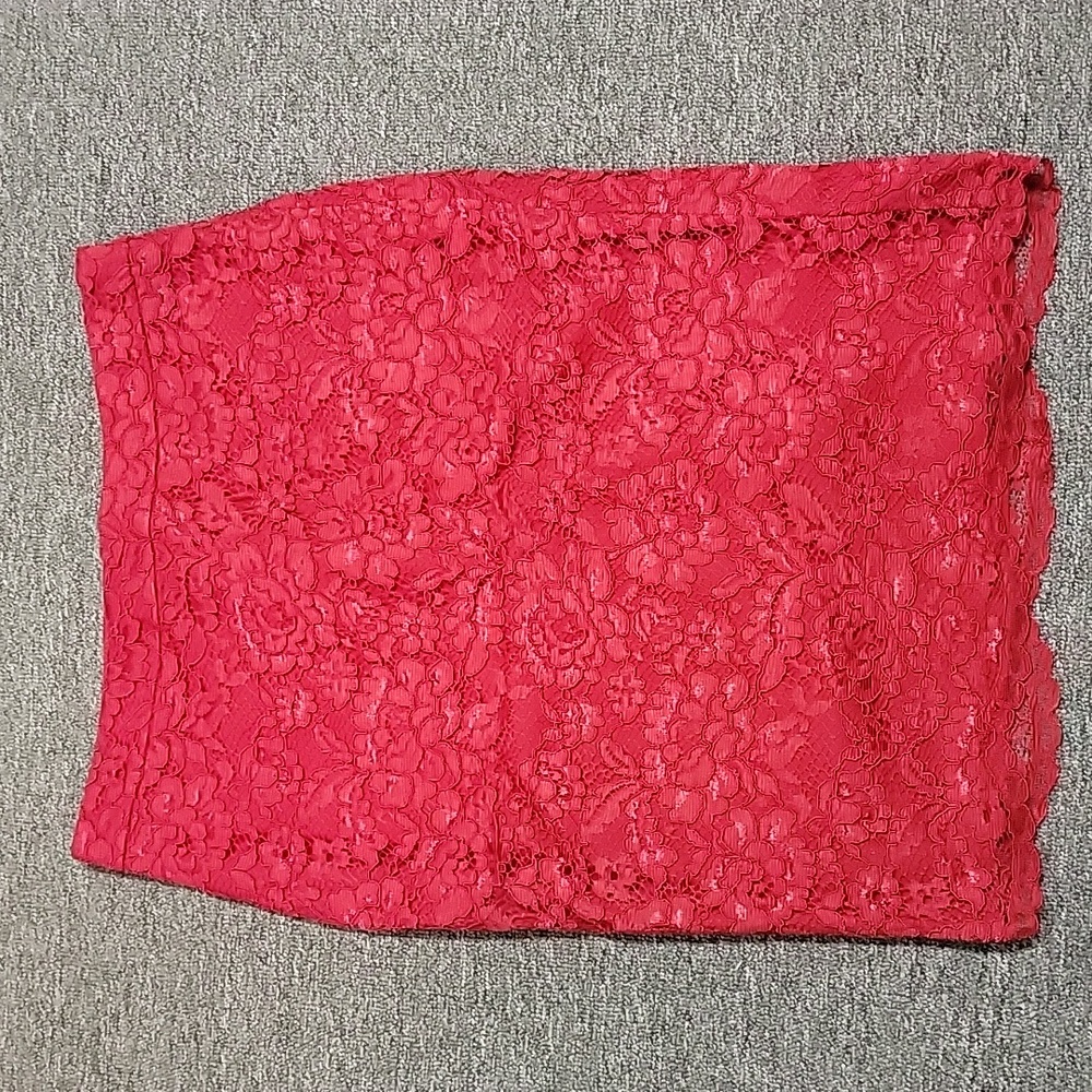 Red lace pencil skirt, size 12